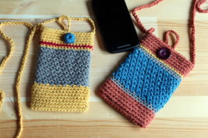 Read more about the article Crochet Crossbody Phone Bag